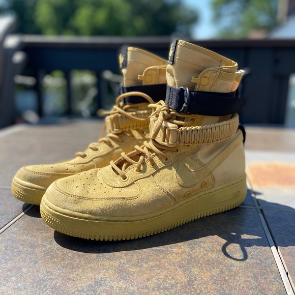 Nike Air Force 1 High Sz 9 - Picture 2 of 4